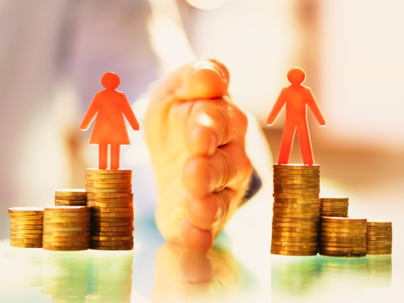 Separating Money Stack In Divorce